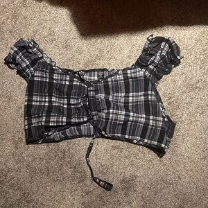 SHEIN Black and White Plaid Crop Top